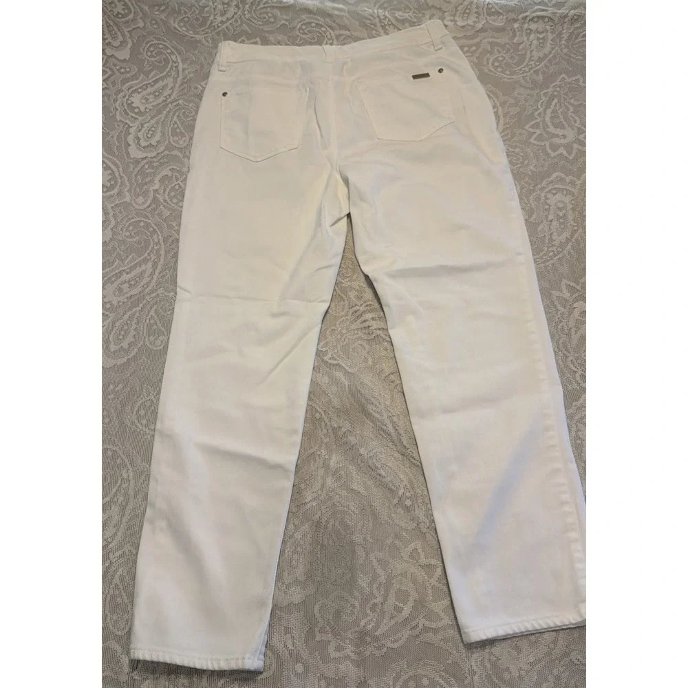 Chico's the NO-Stain SO Slimming Girlfriend Ankle-White Cottagecore Meas. In Pic - Picture 6 of 6